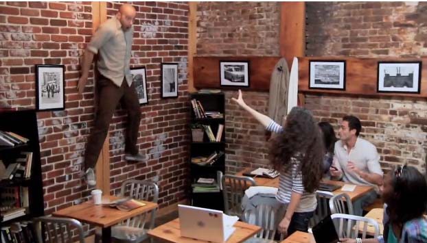 คลิปแกล้งคนในร้านกาแฟที่นิวยอร์ก คลิปแกล้งคนในร้านกาแฟที่นิวยอร์ก