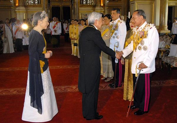 จักรพรรดินีมิชิโกะ จักรพรรดินีมิชิโกะ