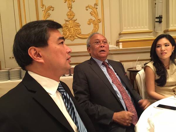 อภิสิทธิ์ สุเทพ อภิสิทธิ์ สุเทพ