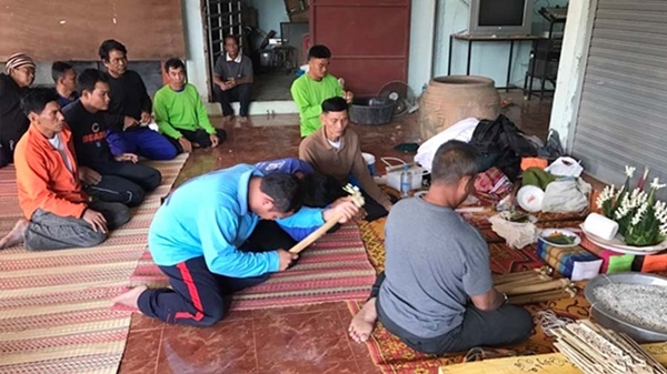 จับผีปอบ จับผีปอบ