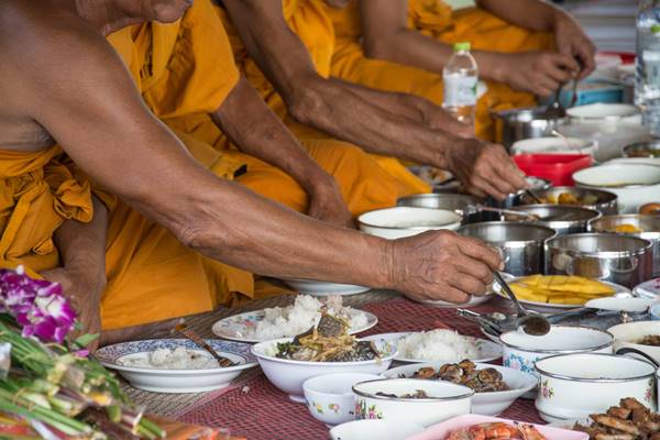 พระฉันอาหาร พระฉันอาหาร