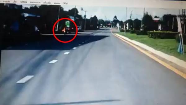 พระกระโดดลงจากรถ พระกระโดดลงจากรถ