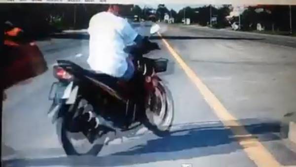 พระกระโดดลงจากรถ พระกระโดดลงจากรถ