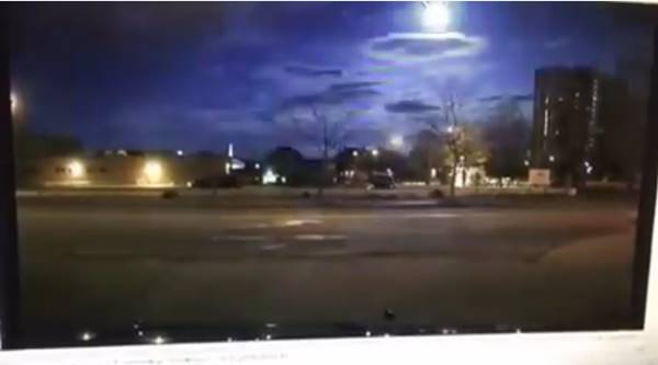 ลูกไฟปริศนา ลูกไฟปริศนา