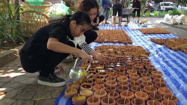 ลอยยี่เป็ง ลอยยี่เป็ง