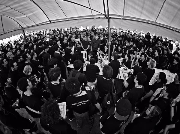 สรรเสริญพระบารมี ท่านมุ้ย สรรเสริญพระบารมี ท่านมุ้ย