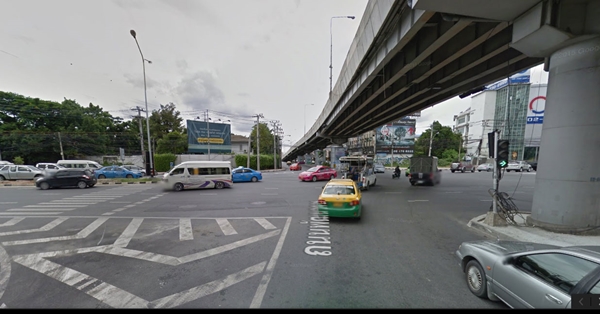 ห้ามมอเตอร์ไซค์ขึ้นสะพานข้ามแยก ห้ามมอเตอร์ไซค์ขึ้นสะพานข้ามแยก