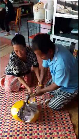 ทุบกระปุกออมสิน ทุบกระปุกออมสิน