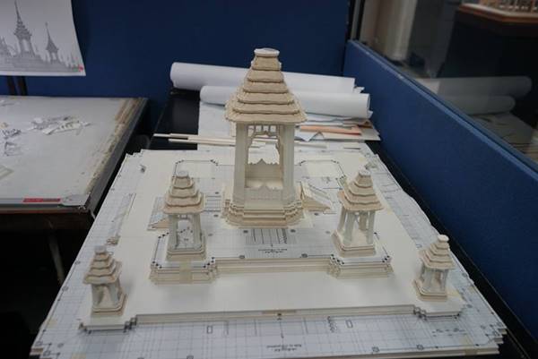 รูปปั้นคุณทองแดง รูปปั้นคุณทองแดง