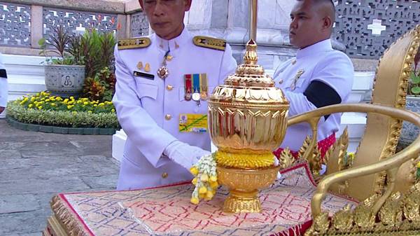 อัญเชิญพระบรมราชสรีรางคาร ในหลวง ร.9 อัญเชิญพระบรมราชสรีรางคาร ในหลวง ร.9