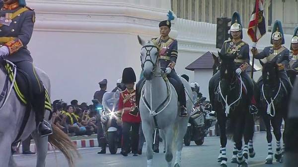 อัญเชิญพระบรมราชสรีรางคาร ในหลวง ร.9 อัญเชิญพระบรมราชสรีรางคาร ในหลวง ร.9