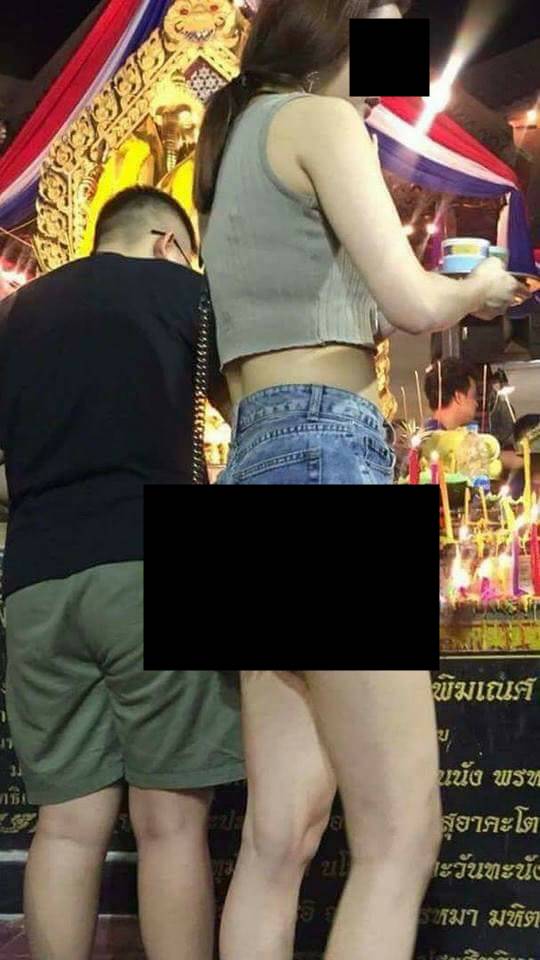 แต่งตัวโป๊เข้าวัด แต่งตัวโป๊เข้าวัด