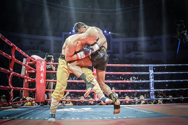 จบศึก บัวขาว VS อี้หลง คอมวยทั่วโลกมองแค่ศึกเชื่อมสัมพันธ์ จบศึก บัวขาว VS อี้หลง คอมวยทั่วโลกมองแค่ศึกเชื่อมสัมพันธ์