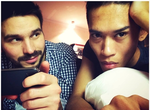 ม่อน เกย์ไทยมีแฟนฝรั่ง ม่อน เกย์ไทยมีแฟนฝรั่ง