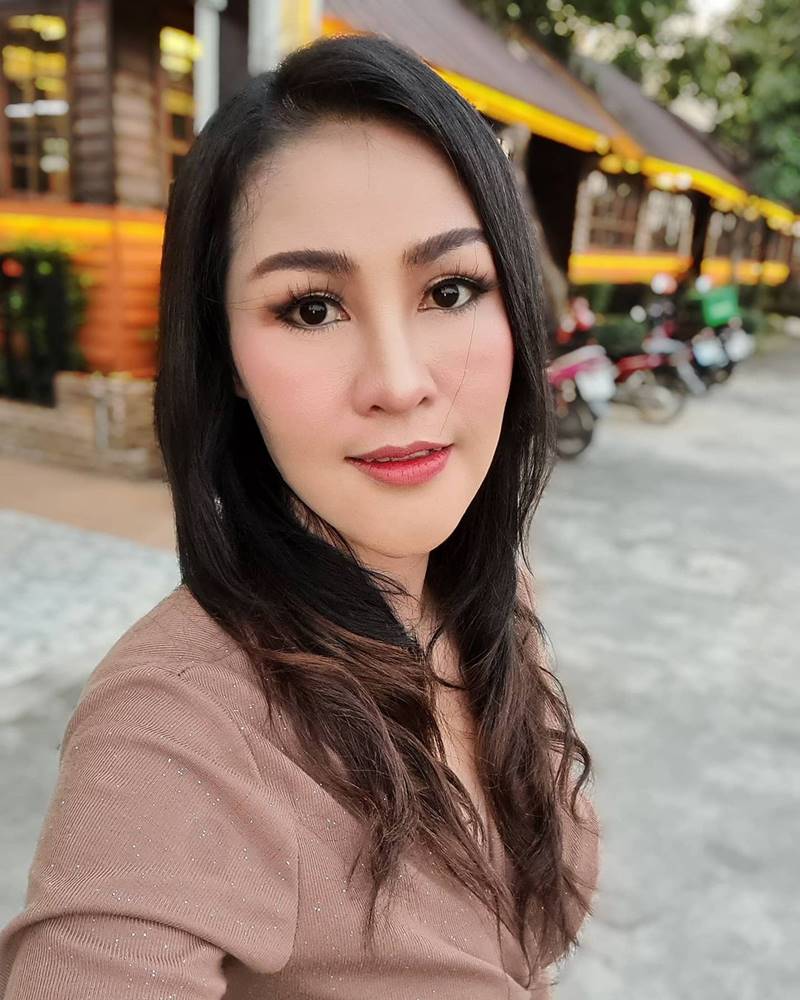 หญิงลี ลุงพล หญิงลี ลุงพล