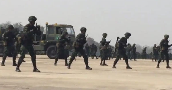 พล.ร.9 ซ้อมรบ พล.ร.9 ซ้อมรบ