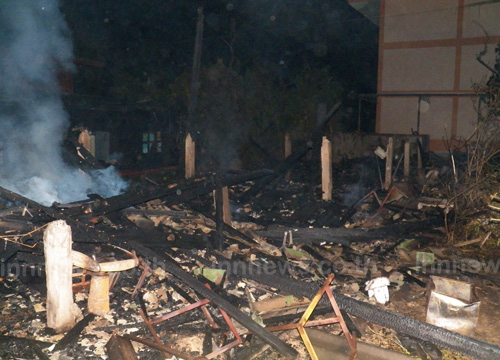 ไฟไหม้บ้านพักครู ปทุมธานี ย่างสดยายวัย 88 ดับสยอง ไฟไหม้บ้านพักครู ปทุมธานี ย่างสดยายวัย 88 ดับสยอง