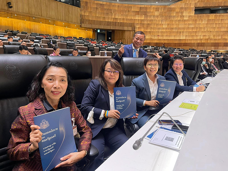 มัลลิกา จิระพันธุ์วาณิช มัลลิกา จิระพันธุ์วาณิช