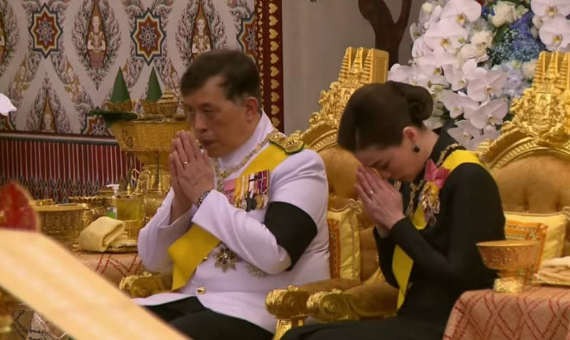 พิธีธรรมสวดพระอภิธรรมพระบรมศพ สมเด็จพระบรมราชชนนีพันปีหลวง พิธีธรรมสวดพระอภิธรรมพระบรมศพ สมเด็จพระบรมราชชนนีพันปีหลวง