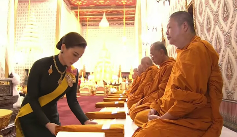 พิธีธรรมสวดพระอภิธรรมพระบรมศพ สมเด็จพระบรมราชชนนีพันปีหลวง พิธีธรรมสวดพระอภิธรรมพระบรมศพ สมเด็จพระบรมราชชนนีพันปีหลวง
