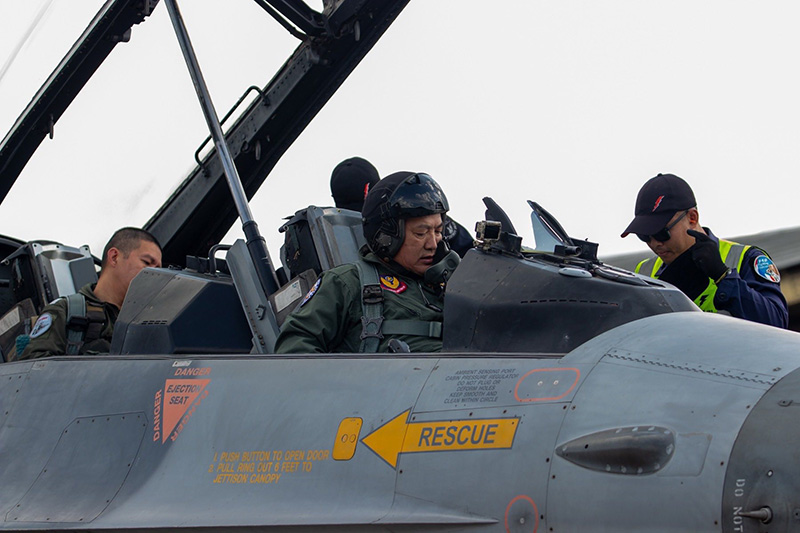ไทยโชว์ F-16 พร้อมปฏิบัติภารกิจ 24 ชม. ไทยโชว์ F-16 พร้อมปฏิบัติภารกิจ 24 ชม.