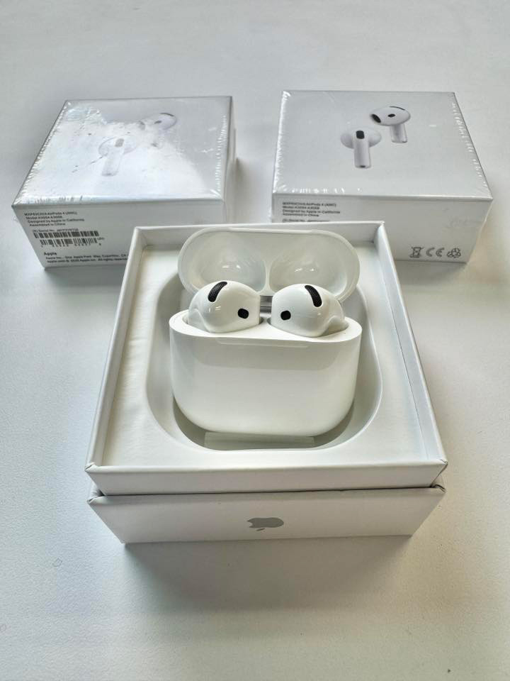 บุกจับโกดัง หลอกขาย Gadget ปลอม แบรนด์ดังเพียบ บุกจับโกดัง หลอกขาย Gadget ปลอม แบรนด์ดังเพียบ