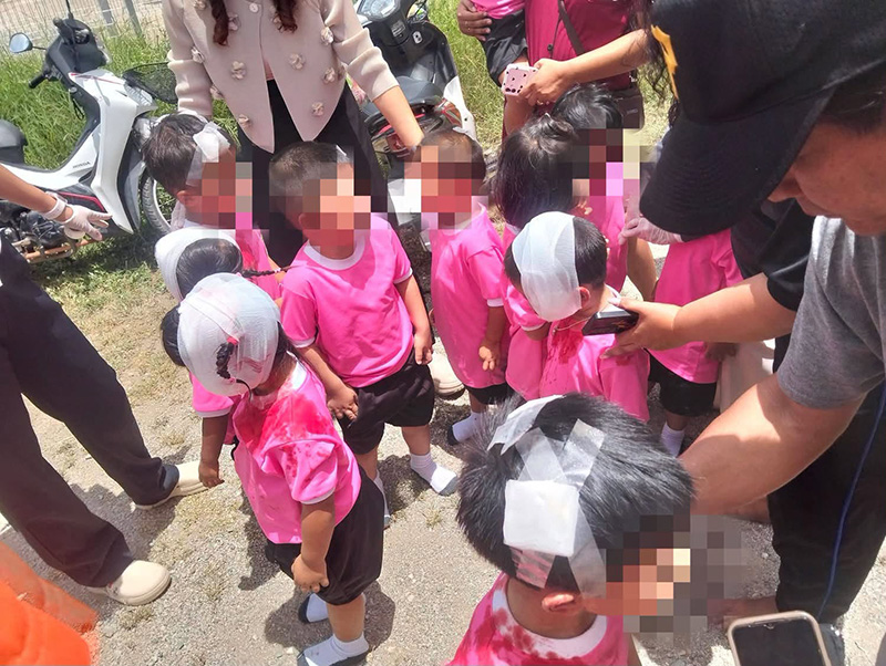 รถชนโรงเรียน รถชนโรงเรียน