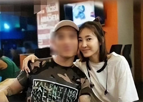 จ้านฮ่าวหลี่ หวังลี่คุน จ้านฮ่าวหลี่ หวังลี่คุน