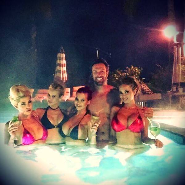 คู่รักยอทต้า คู่รักยอทต้า