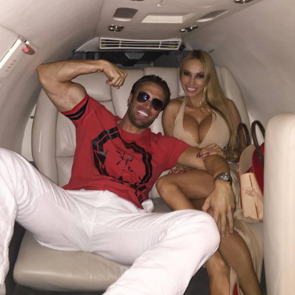 คู่รักยอทต้า คู่รักยอทต้า