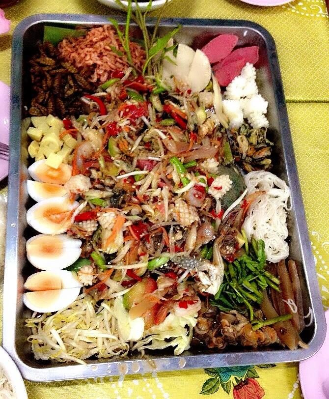 ส้มตำถาดอาบทรัพย์ จตุจักรพลาซ่า ส้มตำถาดอาบทรัพย์ จตุจักรพลาซ่า