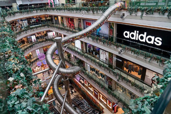 สไลเดอร์ยักษ์ในห้าง สไลเดอร์ยักษ์ในห้าง