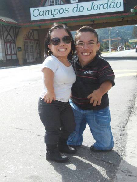 คู่รักคนแคระ คู่รักคนแคระ