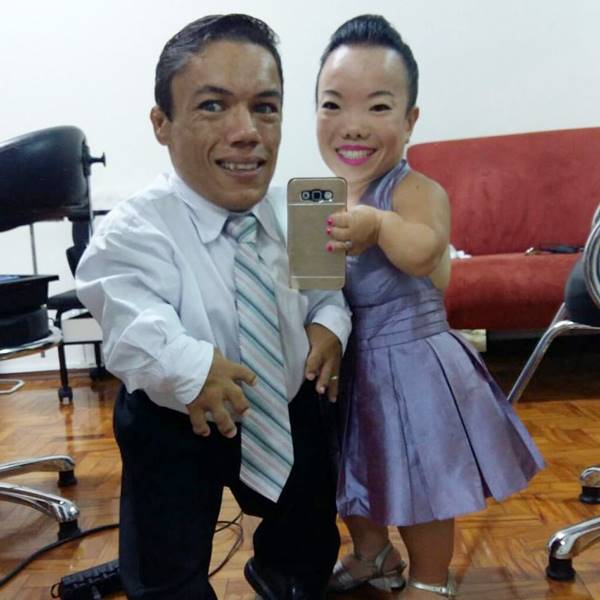 คู่รักคนแคระ คู่รักคนแคระ