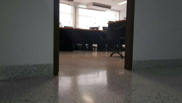 ดร. ทะเลาะเดือด ชักปืนยิงดับ 2 ราย ใน มรภ.พระนคร ดร. ทะเลาะเดือด ชักปืนยิงดับ 2 ราย ใน มรภ.พระนคร