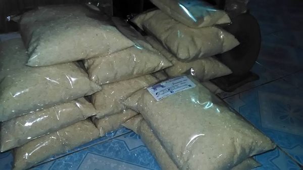 ลูกชาวนาขายข้าวสาร ลูกชาวนาขายข้าวสาร