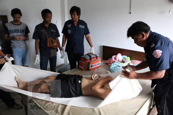 หนุ่มวัย 23 ดับคาห้องพัก พบชาร์จแบตมือถือวางไว้บนตัวทั้งคืน หนุ่มวัย 23 ดับคาห้องพัก พบชาร์จแบตมือถือวางไว้บนตัวทั้งคืน