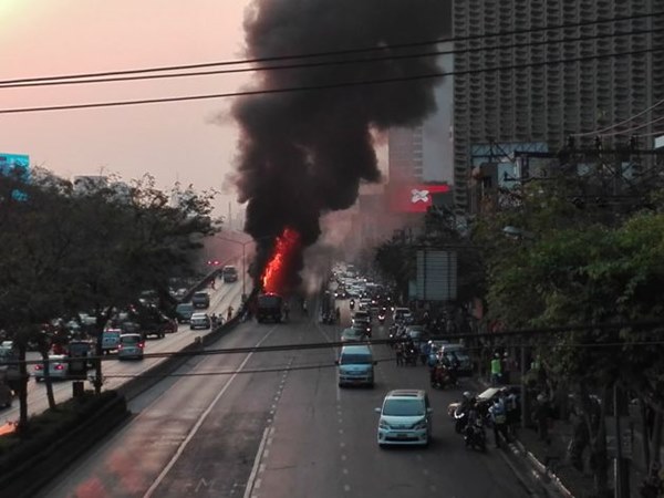 ไฟไหม้สะพานไทย-เบลเยี่ยม ไฟไหม้สะพานไทย-เบลเยี่ยม