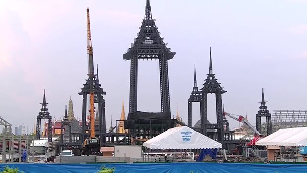 เปิดภาพล่าสุด การสร้างพระเมรุมาศ - เตรียมพันธุ์ไม้กว่า 2 แสนต้นประดับ เปิดภาพล่าสุด การสร้างพระเมรุมาศ - เตรียมพันธุ์ไม้กว่า 2 แสนต้นประดับ