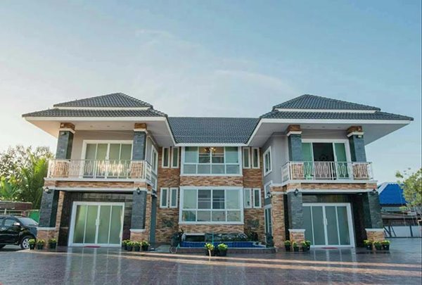 ส่องคฤหาสน์หรู ผอ. โรงเรียน โยนหนี้ลูกน้อง ส่องคฤหาสน์หรู ผอ. โรงเรียน โยนหนี้ลูกน้อง