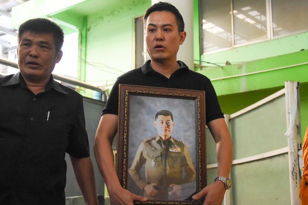 สล้าง บุนนาค สล้าง บุนนาค