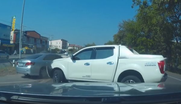 คลิปอุบัติเหตุ คลิปอุบัติเหตุ