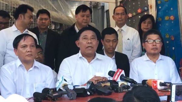 ผู้ว่าฯ เผย 5 ตลาด รอบบ้านป้าทุบ ไม่เคยเสียภาษี ผู้ว่าฯ เผย 5 ตลาด รอบบ้านป้าทุบ ไม่เคยเสียภาษี