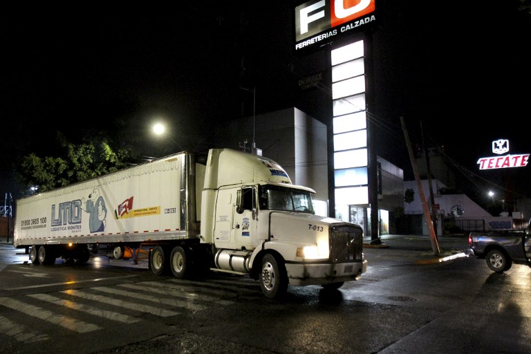 ศพในรถตู้แช่แข็ง ศพในรถตู้แช่แข็ง