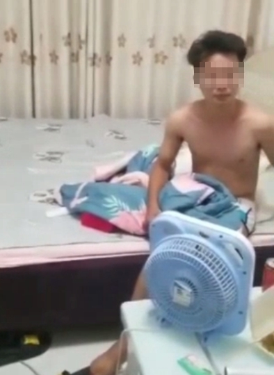 ลูกค้าบังคับหนุ่มเดลิเวอรี่มีเซ็กส์ ลูกค้าบังคับหนุ่มเดลิเวอรี่มีเซ็กส์