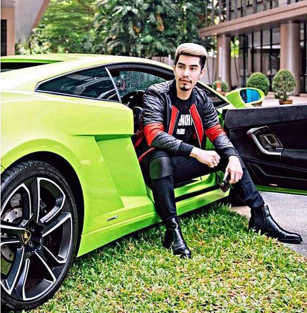 เอิร์ก เลเดอเรอร์ เอิร์ก เลเดอเรอร์