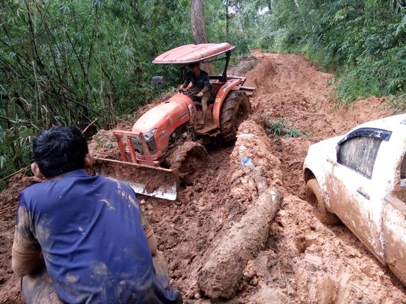 ถนนเละ ถนนเละ