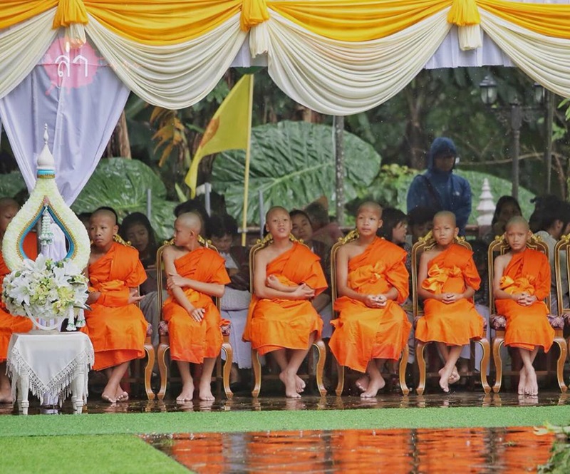 โค้ชเอกและทีมหมูป่า บวช โค้ชเอกและทีมหมูป่า บวช