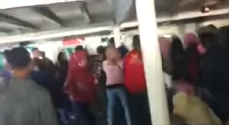 เรือเฟอร์รี่ล่มในอินโดฯ เรือเฟอร์รี่ล่มในอินโดฯ