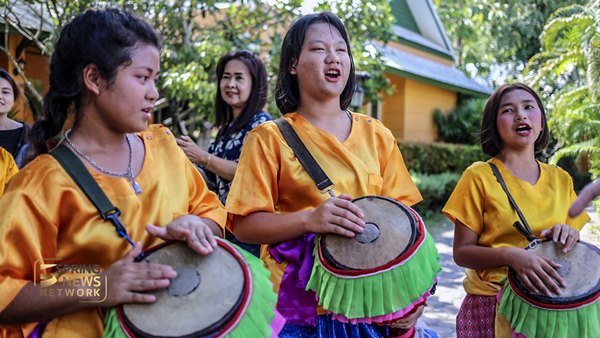 ทายาทแฝดสยาม อิน จัน ทายาทแฝดสยาม อิน จัน